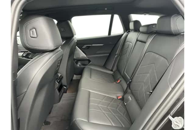 BMW i5 (2026) thumbnail 28