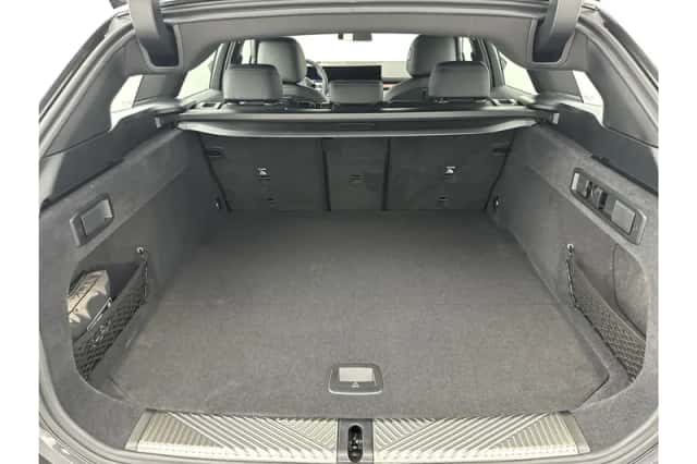 BMW i5 (2026) thumbnail 31