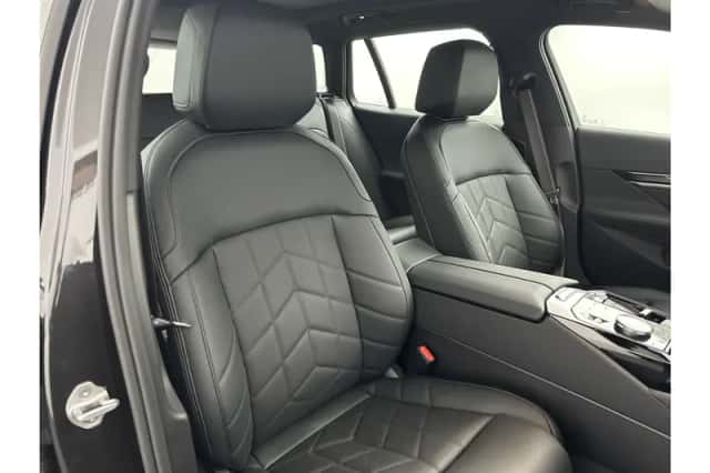 BMW i5 (2026) thumbnail 36