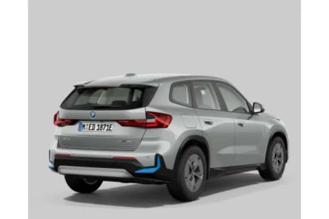 BMW iX1 (2023) thumbnail 2