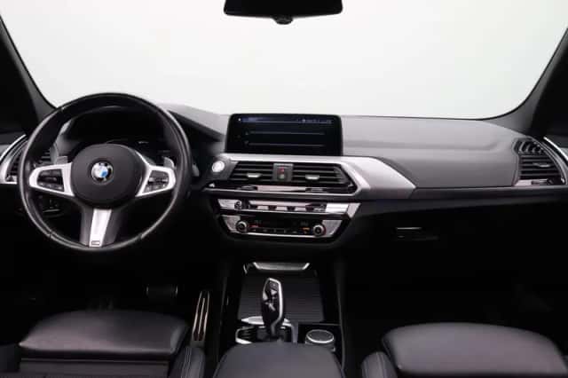 BMW X3 (2021) thumbnail 3