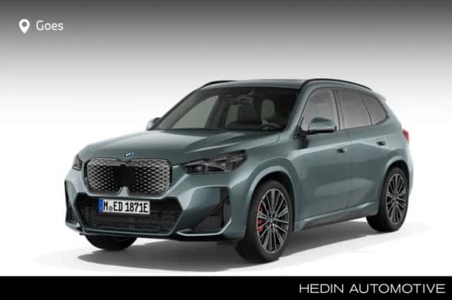 BMW iX1 (2026) thumbnail 1