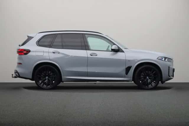 BMW X5 (2025) thumbnail 14