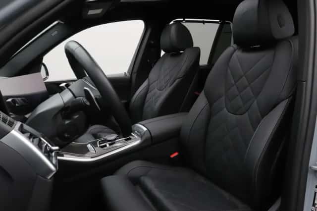 BMW X5 (2025) thumbnail 22