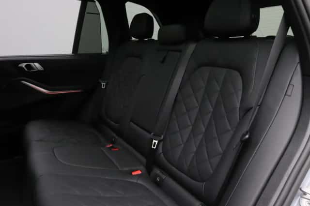 BMW X5 (2025) thumbnail 23