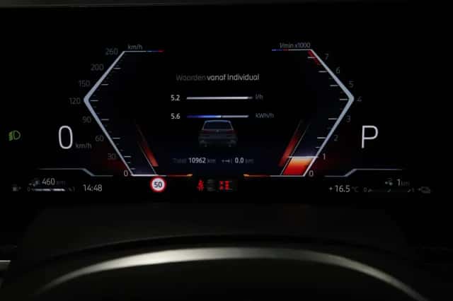 BMW X5 (2025) thumbnail 28