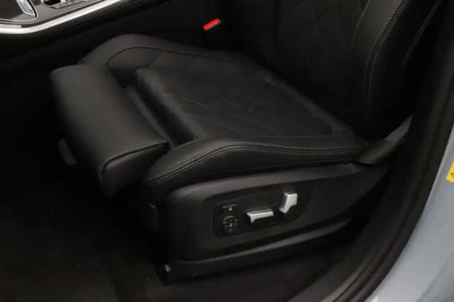 BMW X5 (2025) thumbnail 4