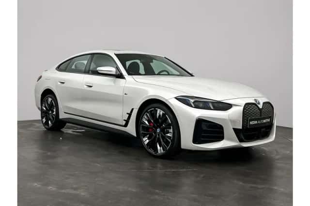 BMW i4 (2026) thumbnail 2