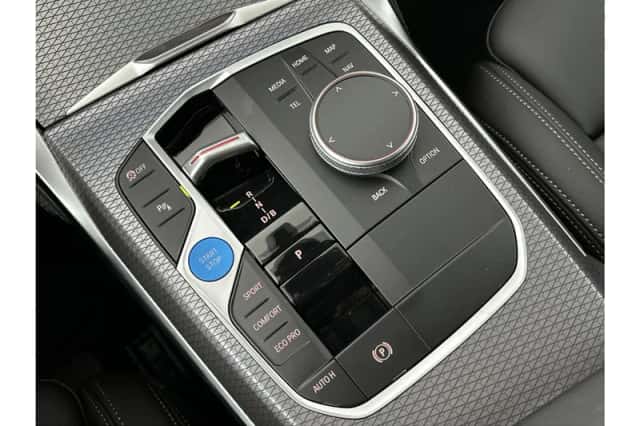 BMW i4 (2026) thumbnail 18