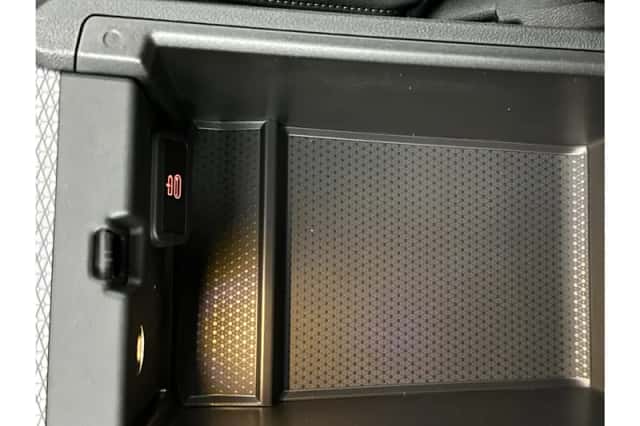 BMW i4 (2026) thumbnail 21