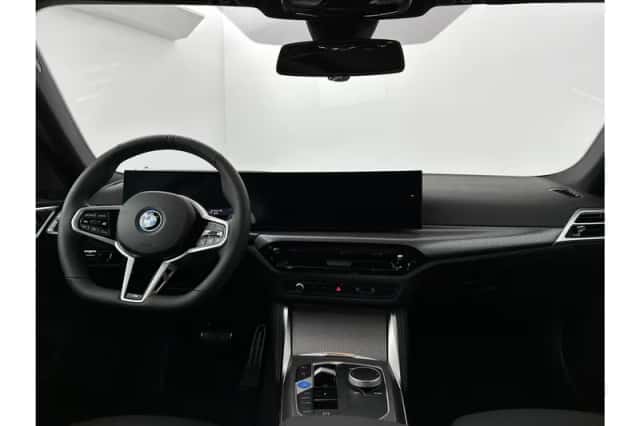 BMW i4 (2026) thumbnail 26