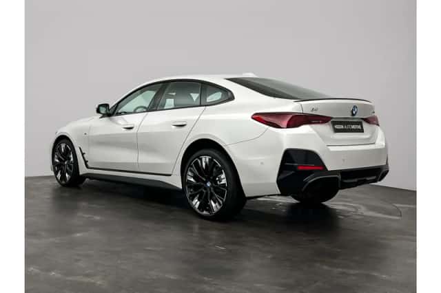 BMW i4 (2026) thumbnail 4