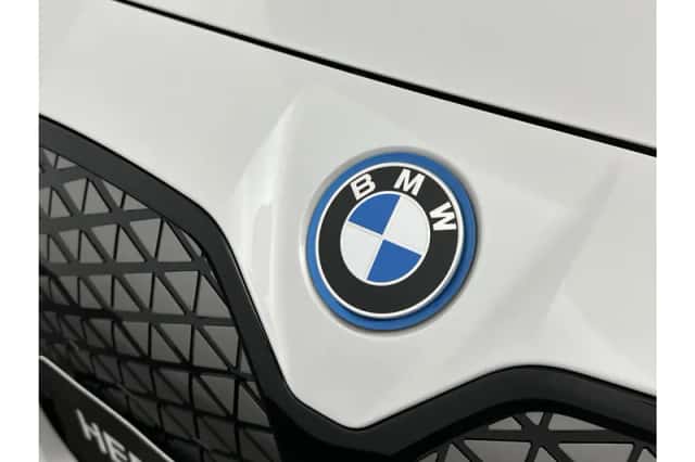 BMW i4 (2026) thumbnail 33