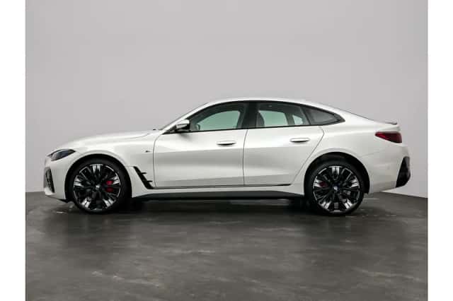 BMW i4 (2026) thumbnail 8