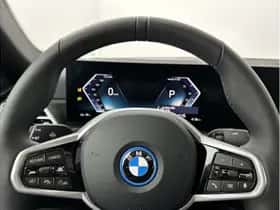 BMW i4 (2026) thumbnail 9