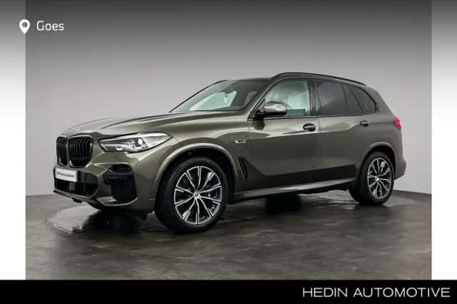 BMW X5 (2023)