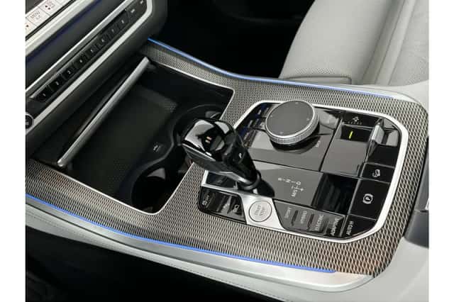 BMW X5 (2023) thumbnail 11