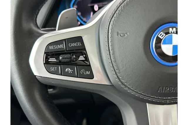 BMW X5 (2023) thumbnail 15