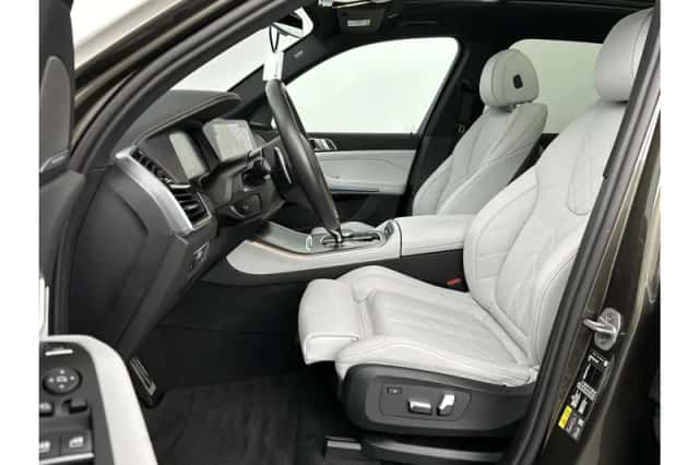 BMW X5 (2023) thumbnail 21