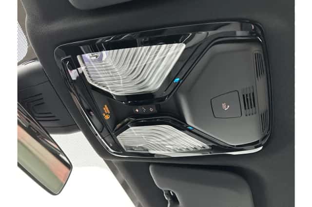 BMW X5 (2023) thumbnail 23