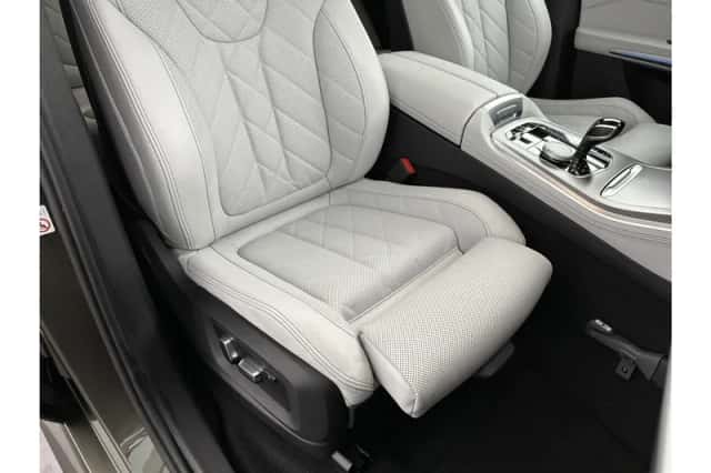 BMW X5 (2023) thumbnail 32