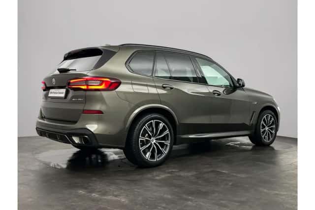 BMW X5 (2023) thumbnail 5