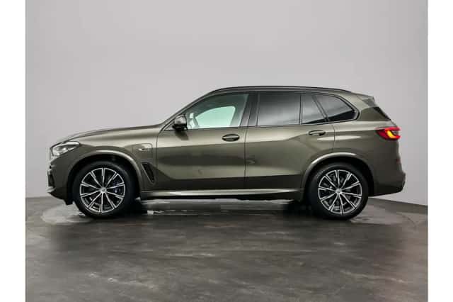 BMW X5 (2023) thumbnail 8