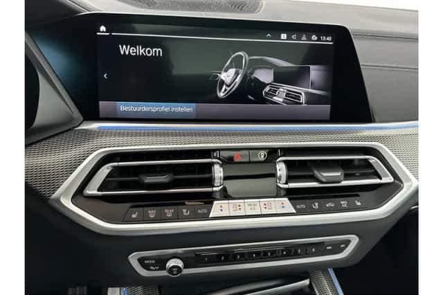 BMW X5 (2023) thumbnail 10