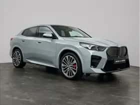 BMW iX2 (2026) thumbnail 2