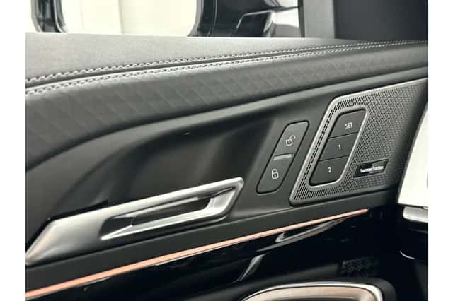 BMW iX2 (2026) thumbnail 19