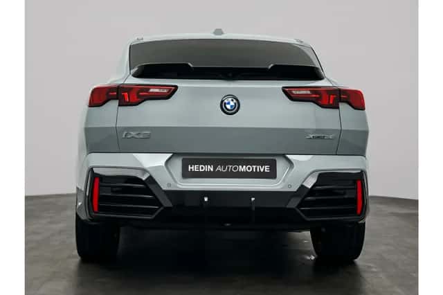 BMW iX2 (2026) thumbnail 3