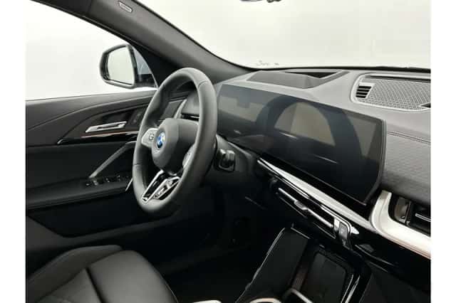 BMW iX2 (2026) thumbnail 36