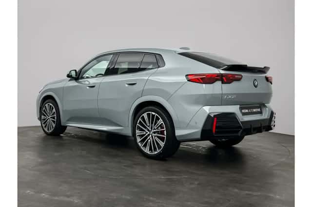 BMW iX2 (2026) thumbnail 6
