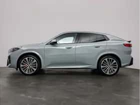 BMW iX2 (2026) thumbnail 8
