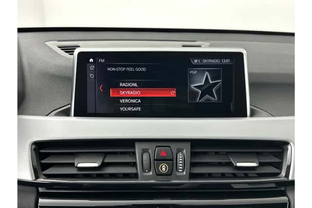 BMW X1 (2022) thumbnail 11