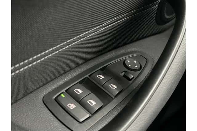 BMW X1 (2022) thumbnail 23