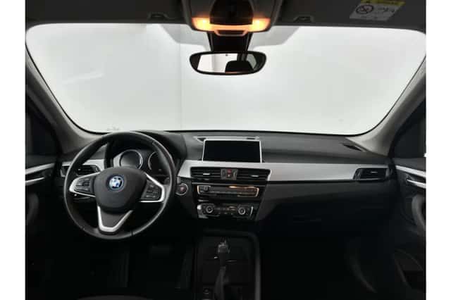 BMW X1 (2022) thumbnail 25