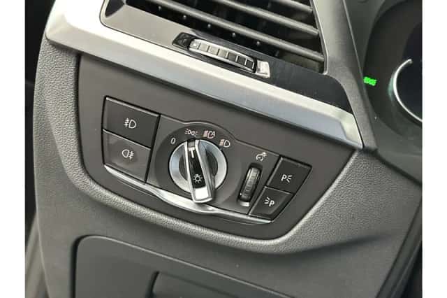 BMW X3 (2019) thumbnail 11