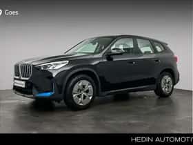 BMW iX1 (2023)