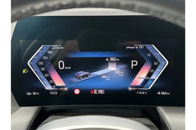 BMW iX1 (2023) thumbnail 10