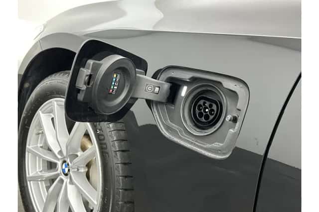 BMW 3-Serie (2021) thumbnail 12