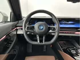 BMW 5-Serie (2025) thumbnail 25