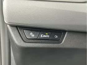 BMW iX1 (2024) thumbnail 13