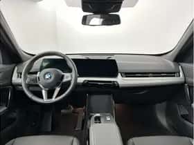 BMW iX1 (2024) thumbnail 26