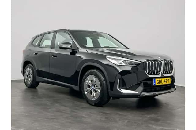BMW iX1 (2024) thumbnail 32