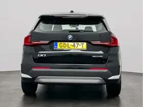 BMW iX1 (2024) thumbnail 33