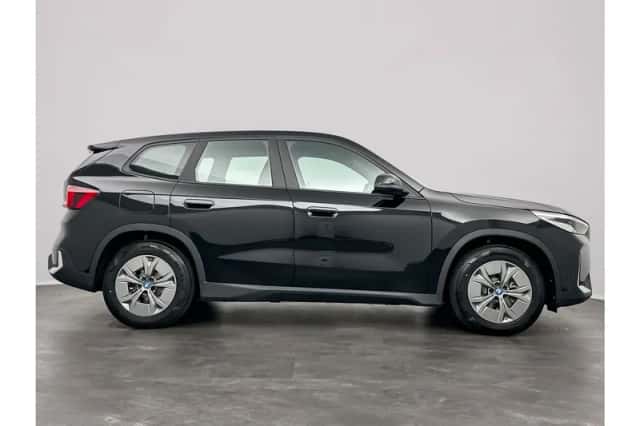 BMW iX1 (2024) thumbnail 35
