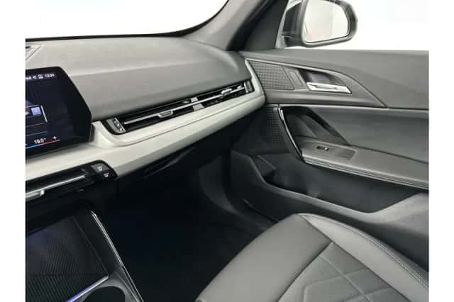 BMW iX1 (2024) thumbnail 47