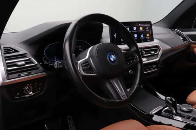 BMW X3 (2021) thumbnail 18