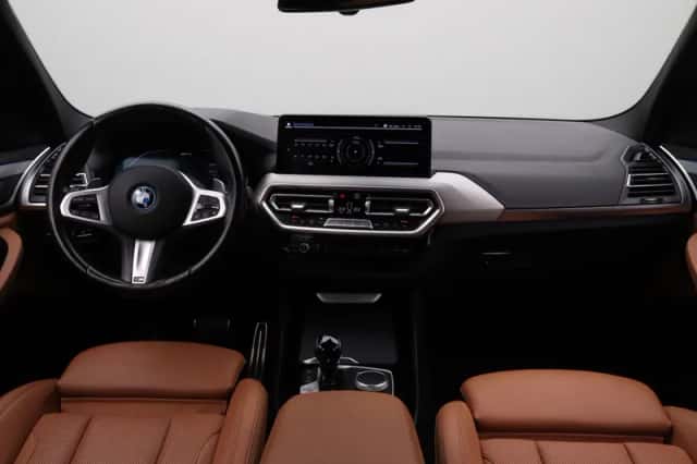 BMW X3 (2021) thumbnail 3
